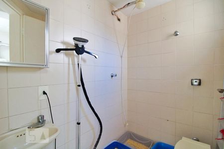 Apartamento para alugar com 134m², 3 quartos e 2 vagas Apartamento para alugar com 134m², 3 quartos e 2 vagasBanheiro de Serviço