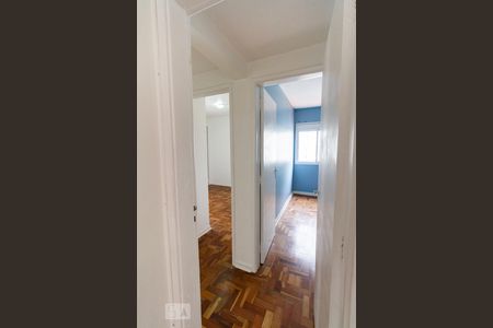 Corredor de apartamento à venda com 3 quartos, 110m² em Santo Amaro, São Paulo