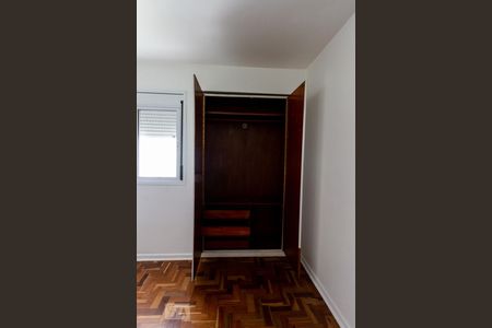 Apartamento à venda com 110m², 3 quartos e 1 vagaQuarto 2 - Armários
