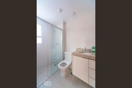 Apartamento para alugar com 64m², 2 quartos e 1 vaga Apartamento para alugar com 64m², 2 quartos e 1 vagaBanheiro do Quarto 2