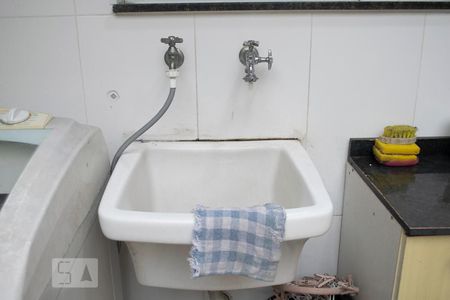 Casa à venda com 140m², 3 quartos e 3 vagasQUINTAL FUNDOS