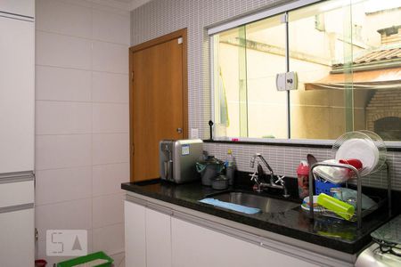 Casa à venda com 140m², 3 quartos e 3 vagasCOZINHA