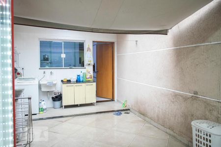 Casa à venda com 140m², 3 quartos e 3 vagasQUINTAL FUNDOS