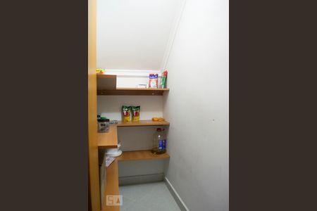 Casa à venda com 140m², 3 quartos e 3 vagasDESPENSA COZINHA