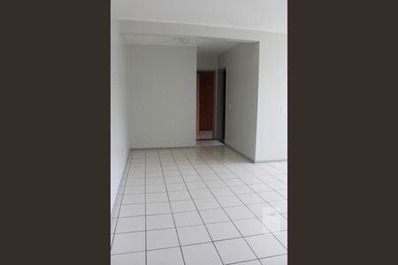 Detalhe Sala de apartamento para alugar com 2 quartos, 65m² em Guará I, Brasília
