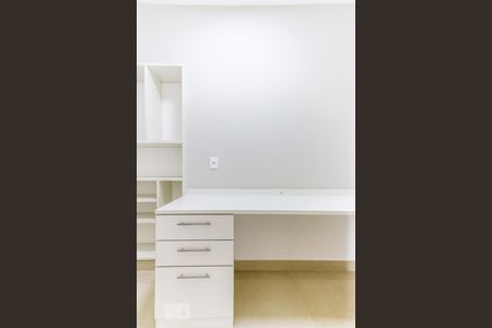 Apartamento à venda com 147m², 3 quartos e 3 vagasEscritório