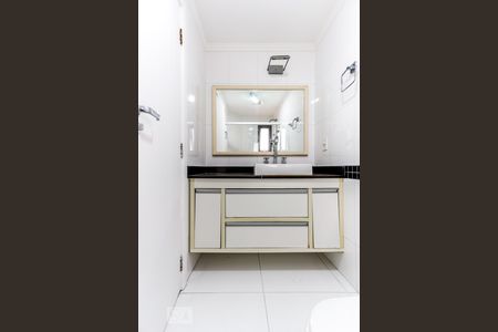 Apartamento à venda com 147m², 3 quartos e 3 vagasBanheiro da Suíte 2