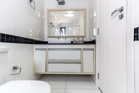 Apartamento à venda com 147m², 3 quartos e 3 vagasBanheiro da Suíte 3