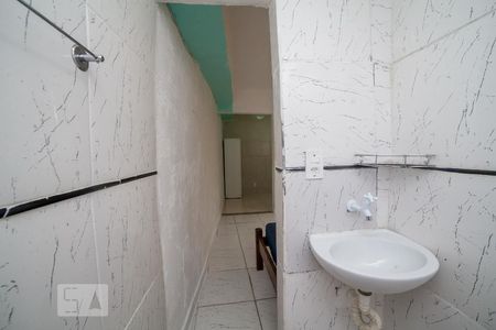 Banheiro de apartamento para alugar com 1 quarto, 23m² em União, Belo Horizonte