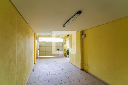 Casa à venda com 250m², 3 quartos e 3 vagas Casa à venda com 250m², 3 quartos e 3 vagasGaragem
