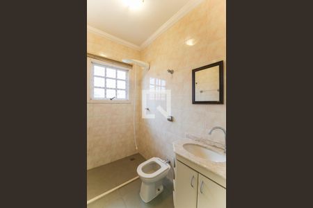 Casa à venda com 250m², 3 quartos e 3 vagas Casa à venda com 250m², 3 quartos e 3 vagasBanheiro Social