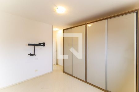 Casa à venda com 250m², 3 quartos e 3 vagas Casa à venda com 250m², 3 quartos e 3 vagasQuarto 3