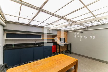 Casa à venda com 250m², 3 quartos e 3 vagas Casa à venda com 250m², 3 quartos e 3 vagasChurrasqueira