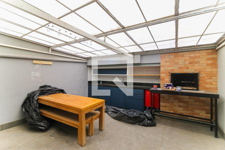 Casa à venda com 250m², 3 quartos e 3 vagas Casa à venda com 250m², 3 quartos e 3 vagasChurrasqueira