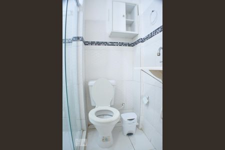 Banheiro do Quarto 1 de apartamento para alugar com 2 quartos, 55m² em Barra, Salvador