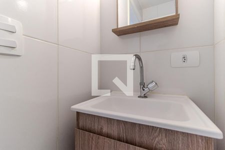 Banheiro de kitnet/studio para alugar com 1 quarto, 38m² em República, São Paulo