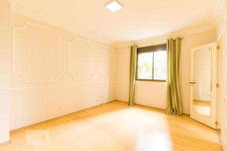 Apartamento para alugar com 257m², 4 quartos e 3 vagas Apartamento para alugar com 257m², 4 quartos e 3 vagasSuíte 3