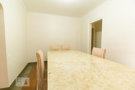Apartamento para alugar com 257m², 4 quartos e 3 vagas Apartamento para alugar com 257m², 4 quartos e 3 vagasSala de Jantar