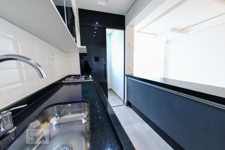 Apartamento à venda com 74m², 2 quartos e 2 vagasCozinha