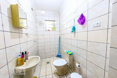 Banheiro da Suite 1 de casa à venda com 4 quartos, 266m² em Vila Barros, Guarulhos