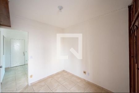 Quarto 1 de apartamento para alugar com 2 quartos, 48m² em Vila Guarani, São Paulo