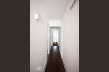Corredor de apartamento à venda com 4 quartos, 220m² em Vila Morumbi, São Paulo