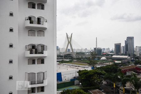 Apartamento à venda com 220m², 4 quartos e 4 vagas Apartamento à venda com 220m², 4 quartos e 4 vagasVista da suíte 2