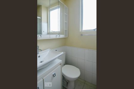 Banheiro de apartamento para alugar com 1 quarto, 40m² em Centro Histórico, Porto Alegre