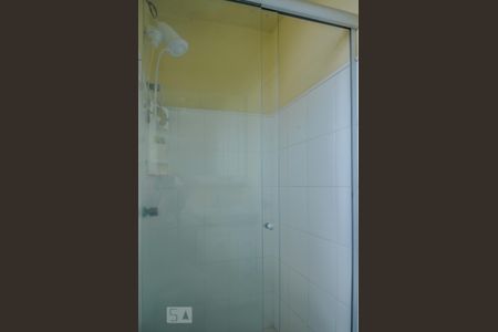 Banheiro de apartamento para alugar com 1 quarto, 40m² em Centro Histórico, Porto Alegre