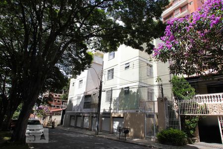 Apartamento para alugar com 100m², 3 quartos e 1 vaga Apartamento para alugar com 100m², 3 quartos e 1 vagaFachada