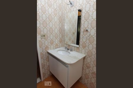 Apartamento para alugar com 100m², 3 quartos e 1 vaga Apartamento para alugar com 100m², 3 quartos e 1 vagaBanheiro Social