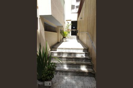 Apartamento para alugar com 100m², 3 quartos e 1 vaga Apartamento para alugar com 100m², 3 quartos e 1 vagaEntrada do Prédio