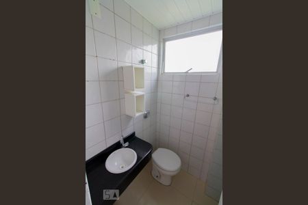 Apartamento para alugar com 57m², 2 quartos e sem vagaBanheiro
