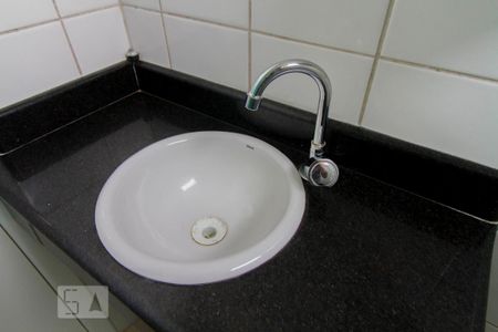 Apartamento para alugar com 57m², 2 quartos e sem vagaBanheiro