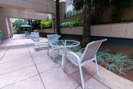 Studio à venda com 35m², 1 quarto e 1 vagaPiscina