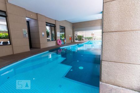 Studio à venda com 35m², 1 quarto e 1 vagaPiscina