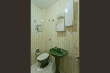 Apartamento para alugar com 97m², 2 quartos e sem vaga Apartamento para alugar com 97m², 2 quartos e sem vagaBanheiro