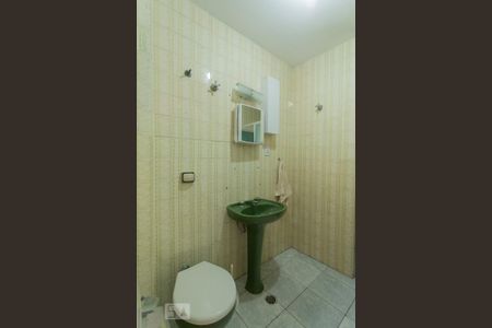 Apartamento para alugar com 97m², 2 quartos e sem vaga Apartamento para alugar com 97m², 2 quartos e sem vagaBanheiro