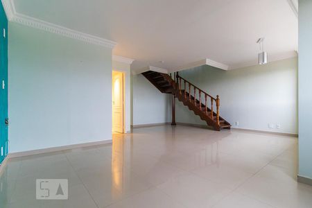 Sala piso inferior de apartamento à venda com 2 quartos, 150m² em Vila Industrial, Campinas
