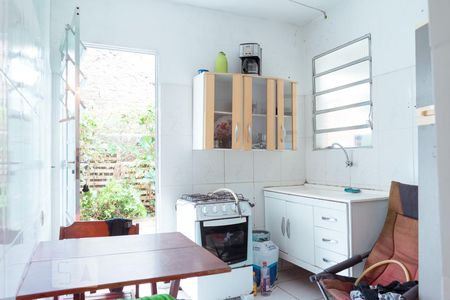 Cozinha de casa para alugar com 1 quarto, 40m² em Parque Peruche, São Paulo
