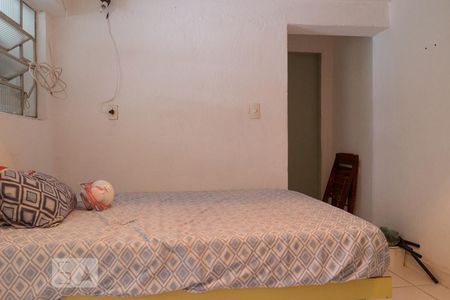 Quarto de casa para alugar com 1 quarto, 40m² em Parque Peruche, São Paulo