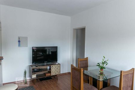 Sala de apartamento à venda com 1 quarto, 40m² em Medianeira, Porto Alegre