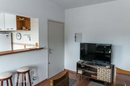 Sala de apartamento à venda com 1 quarto, 40m² em Medianeira, Porto Alegre