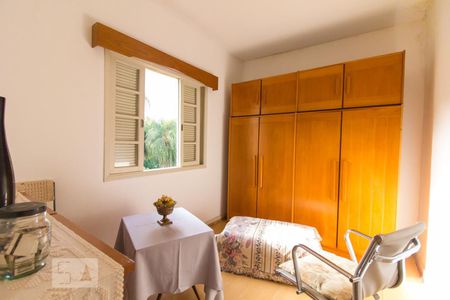 Casa à venda com 230m², 3 quartos e 2 vagasQuarto 3