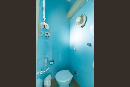 Casa à venda com 230m², 3 quartos e 2 vagasÁrea de Serviço