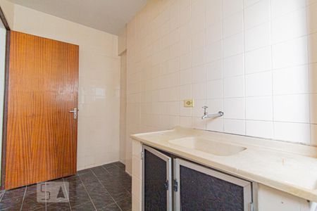 Cozinha de apartamento para alugar com 1 quarto, 32m² em Rebouças , Curitiba