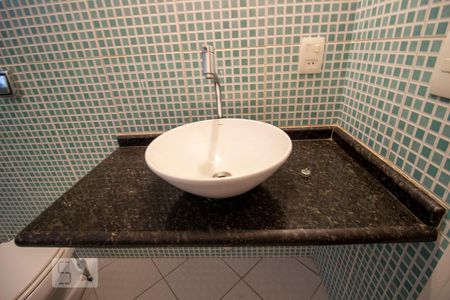 Apartamento para alugar com 205m², 3 quartos e 2 vagasBanheiro Social