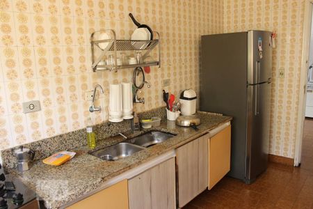 Casa à venda com 330m², 4 quartos e 5 vagasCozinha