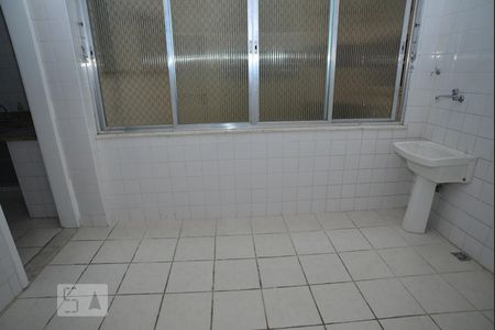 Apartamento para alugar com 150m², 3 quartos e 1 vagaÁrea de Serviço