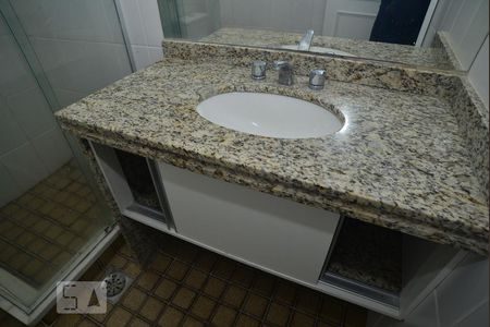 Apartamento para alugar com 150m², 3 quartos e 1 vagaBanheiro da suite